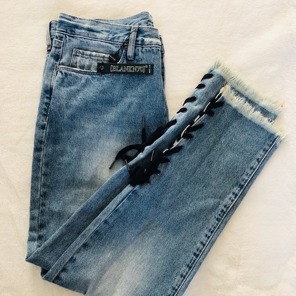 BLANKNYC High Rise Laced Ankle - Picture 2 of 8